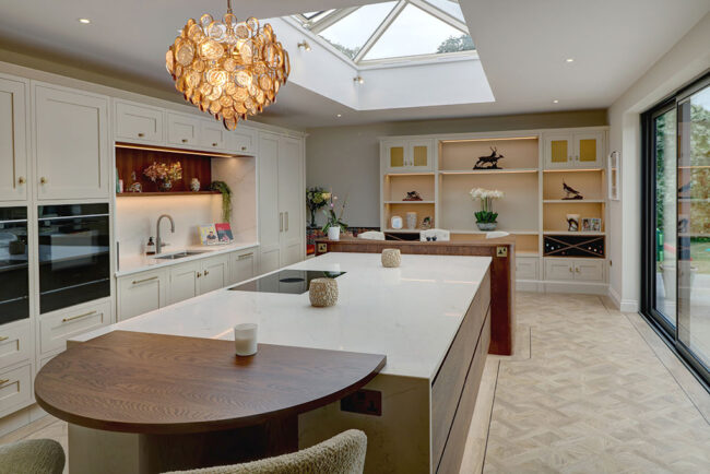 Classic-English-Bespoke-kitchen