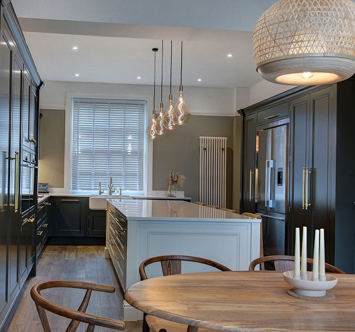 English-bespoke-kitchens_Feature-squared-image-3